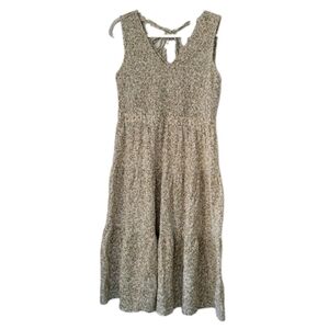Wonderly Midi Tiered Dress Smocked Sleeveless Ditsy Floral Print Prarie Cottage